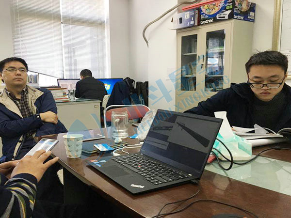 與鐵三院軌道所做技術(shù)交流 與鐵三院軌道所做技術(shù)交流